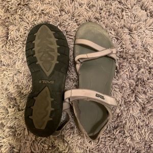Rare grey thin-strap Tevas